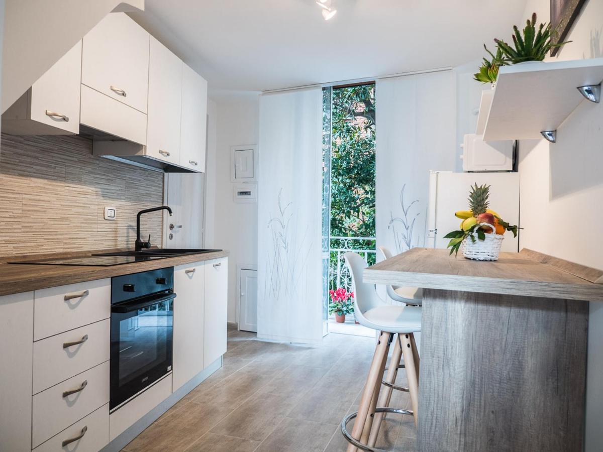 Апартаменты Chiaia Premium Flat, Naples Center, Near Seaside Экстерьер фото